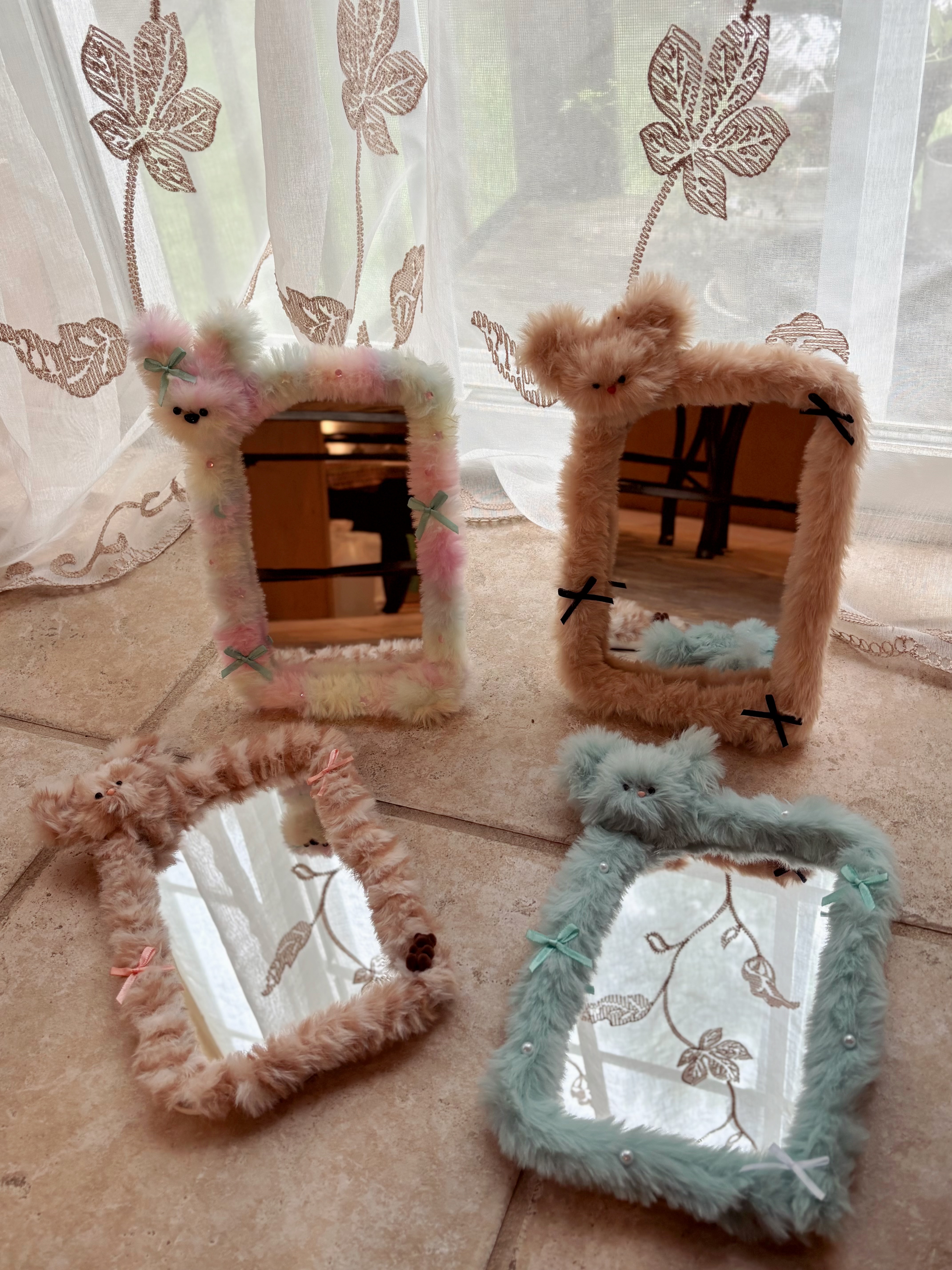 Crodam fuzzy mirrors